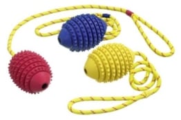 Karlie Flamingo Football, Vollgummi 11 cm mit Kordel Boomer - 1