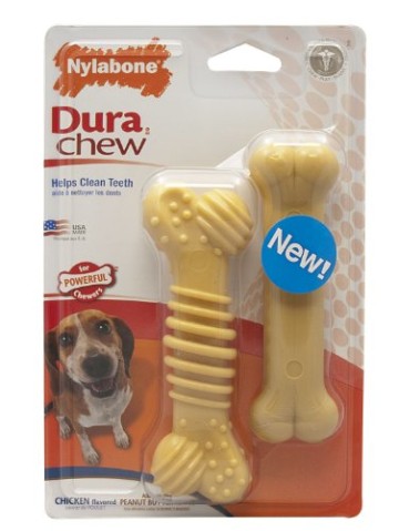 Nylabone Kau-Knochen mit zwei verschiedenen Geschmacksrichtungen.